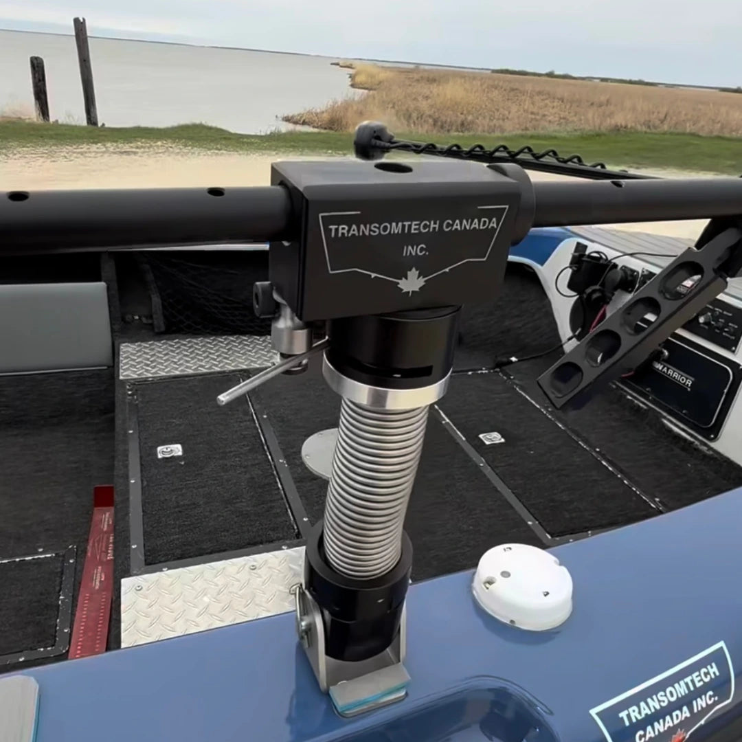 Transducer Buddy™ Auto-Stowing Sonar Pole - Transomtech